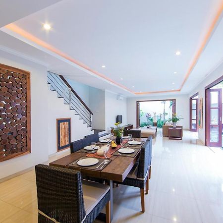 White Lotus Villas Seminyak Kültér fotó