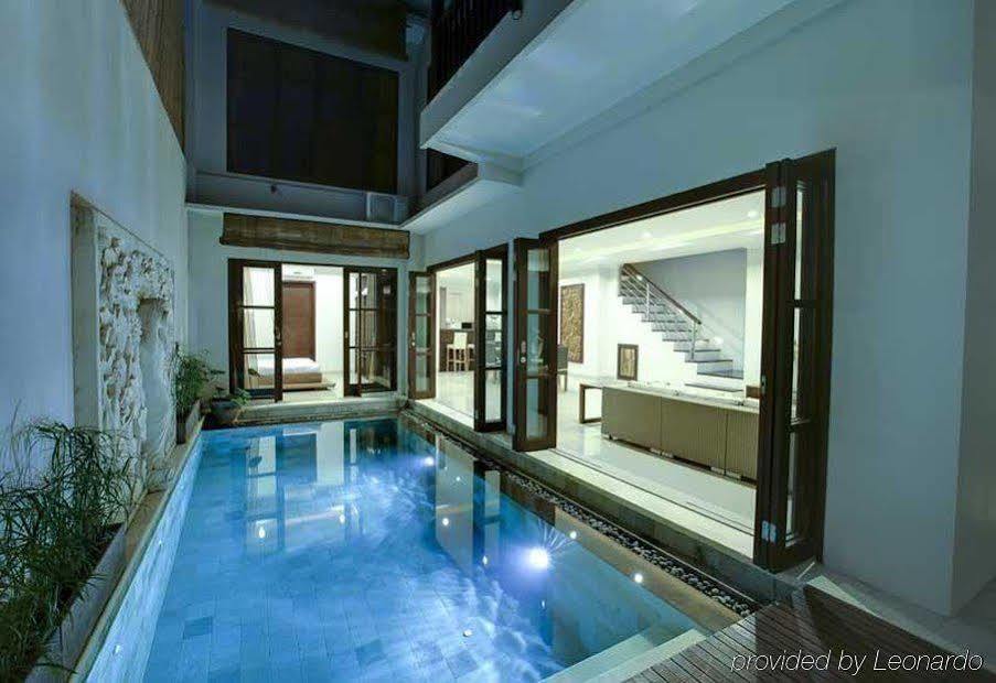 White Lotus Villas Seminyak Kültér fotó