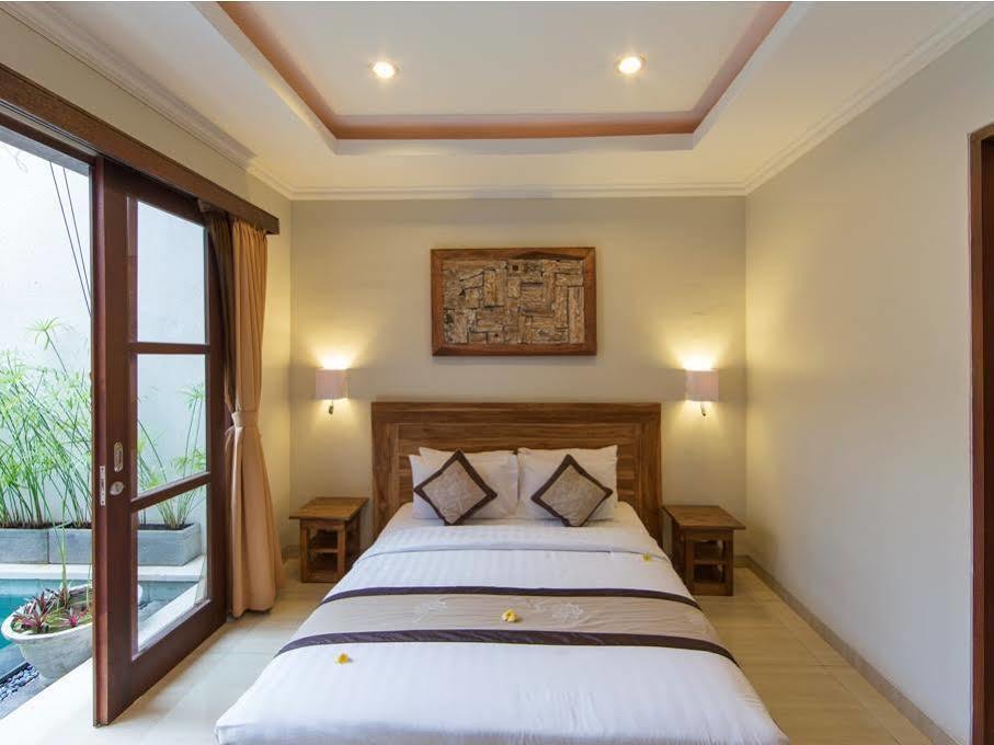 White Lotus Villas Seminyak Kültér fotó