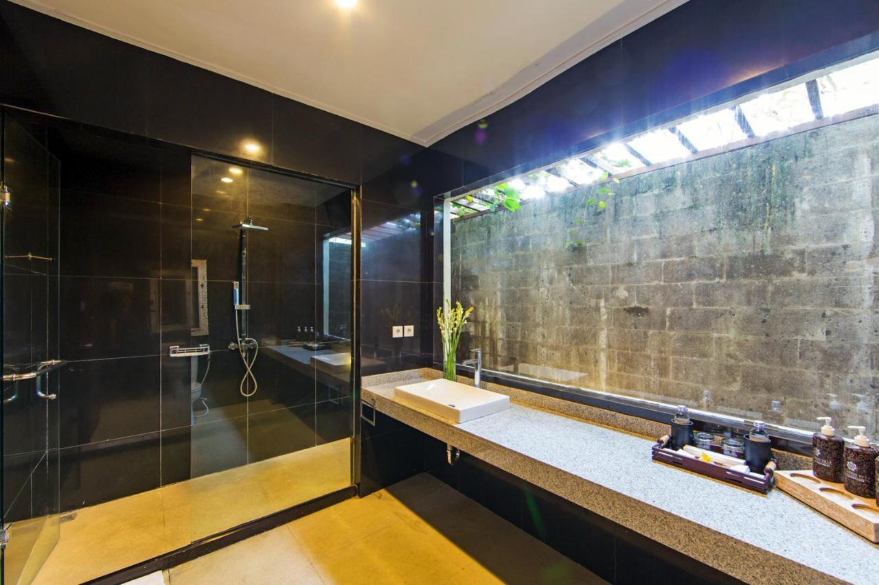 White Lotus Villas Seminyak Kültér fotó