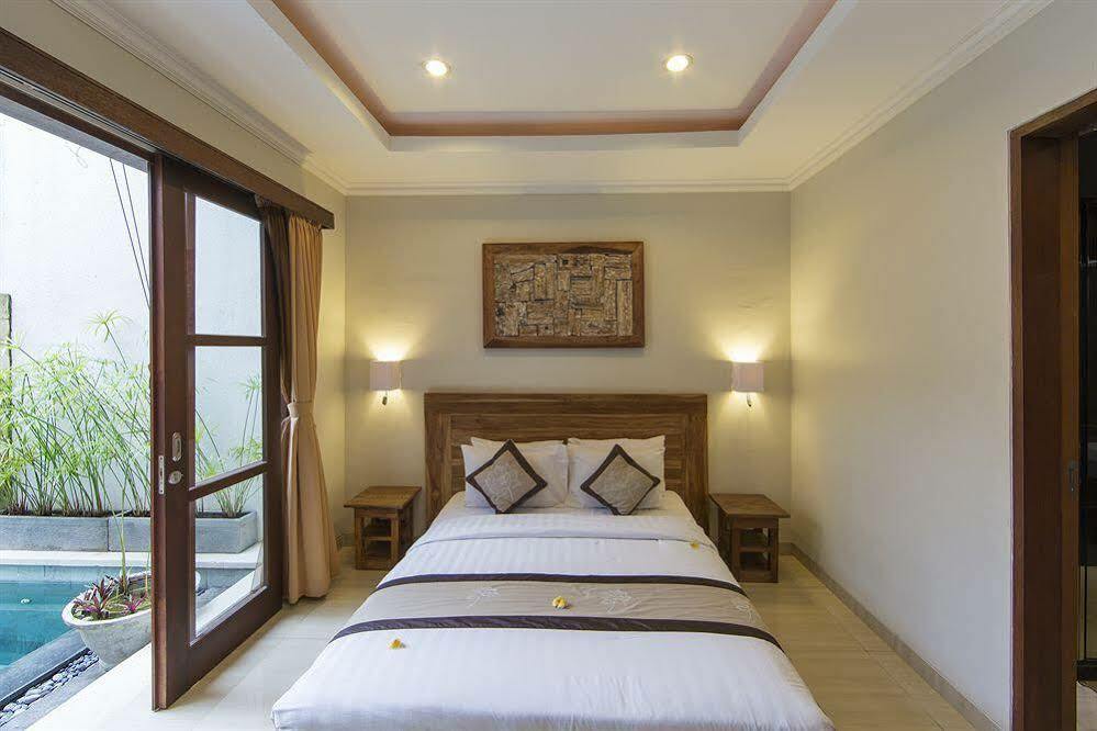 White Lotus Villas Seminyak Kültér fotó
