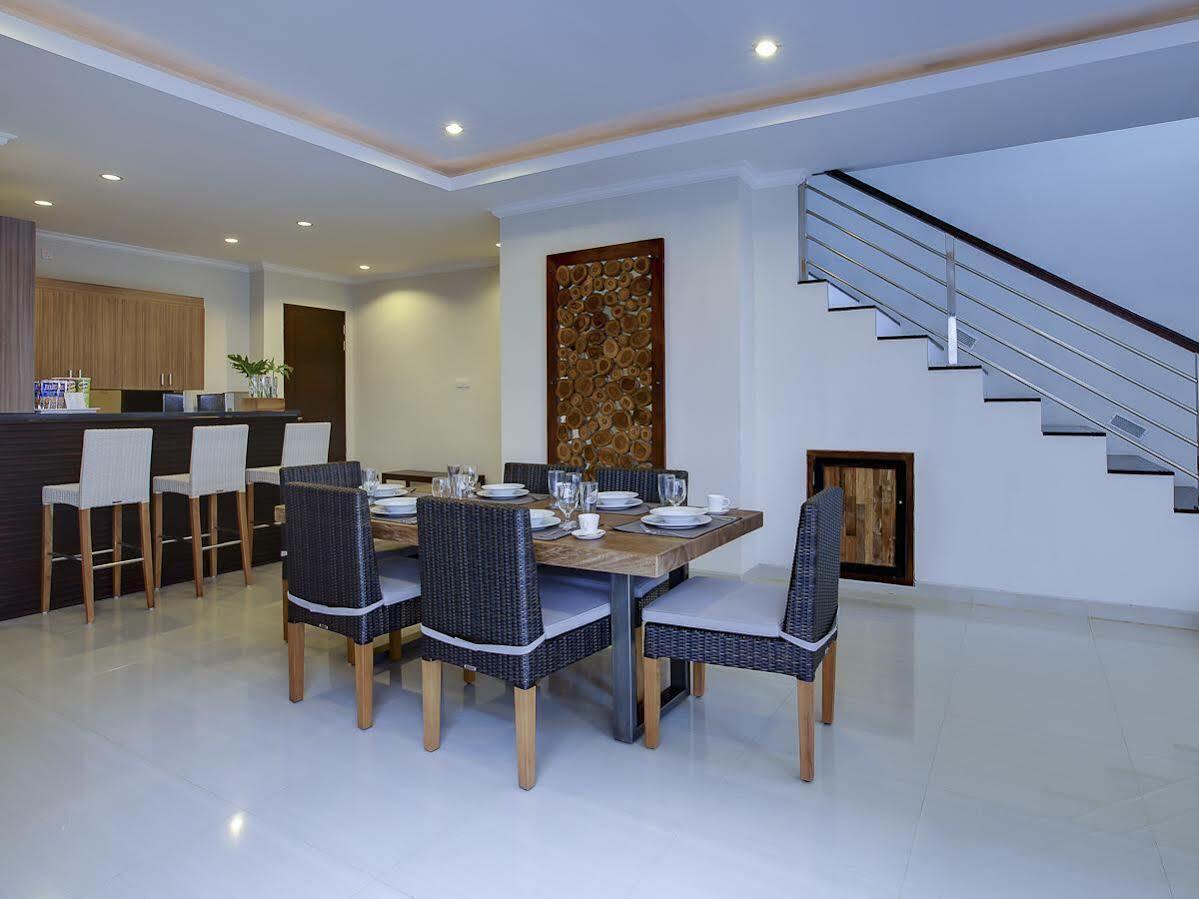 White Lotus Villas Seminyak Kültér fotó