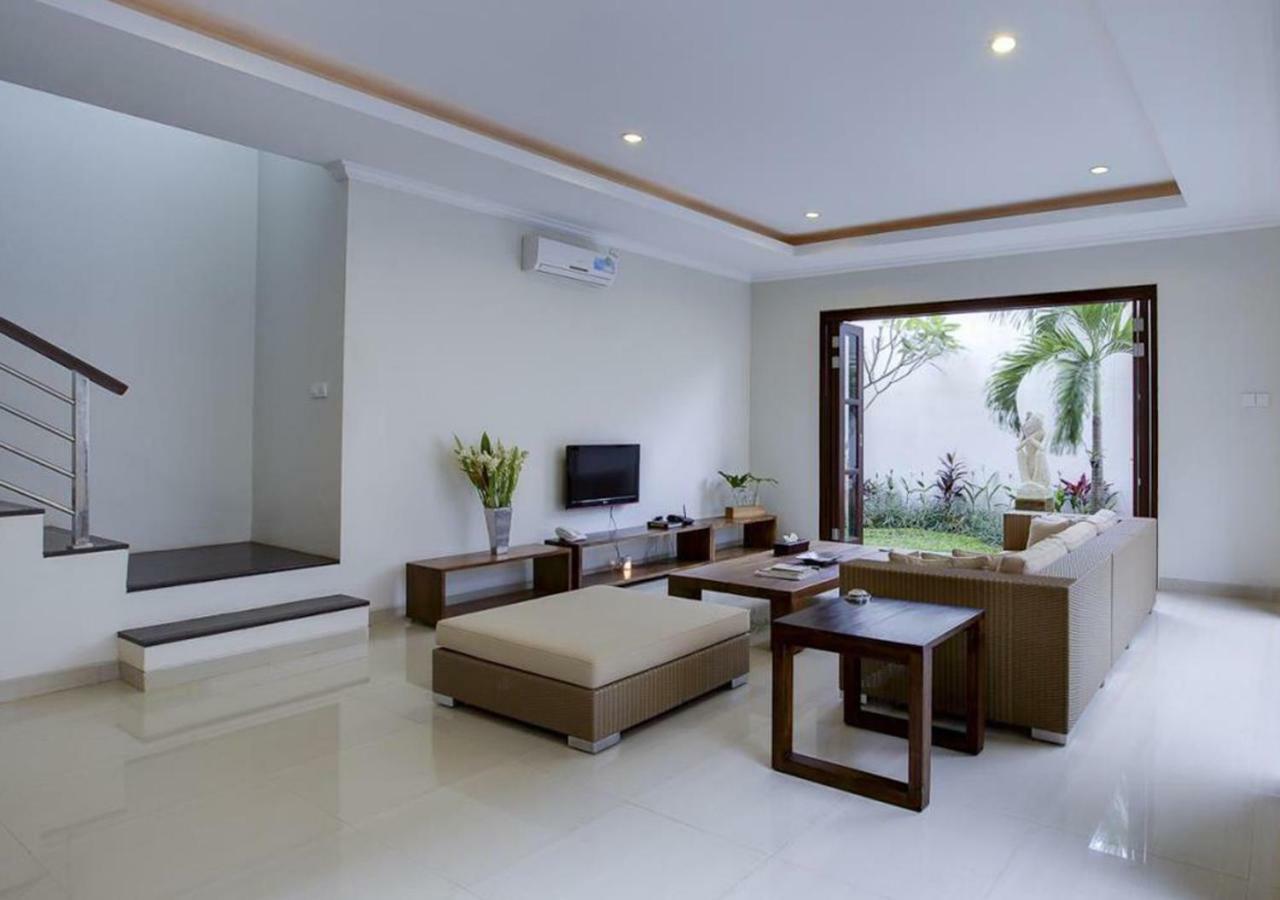 White Lotus Villas Seminyak Kültér fotó